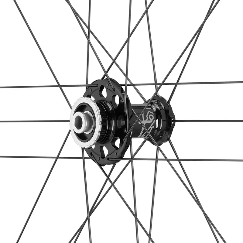 Campagnolo® Shamal Carbon Disc 2-Way Tubeless Front Road Wheel - Black - Image 2