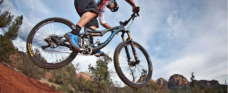 Stans NoTubes Arch MK3 26 Inch 32H MTB Rim - Black - Image 4