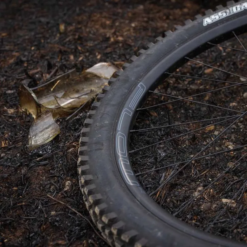 Stans NoTubes Flow MK4 MTB Rim - Black - Image 7