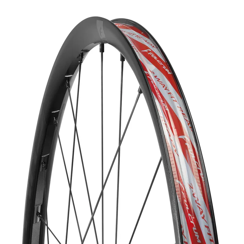 Fulcrum Rapid Red 3 700C Disc Brake Gravel Bike Wheelset - Black - Image 6