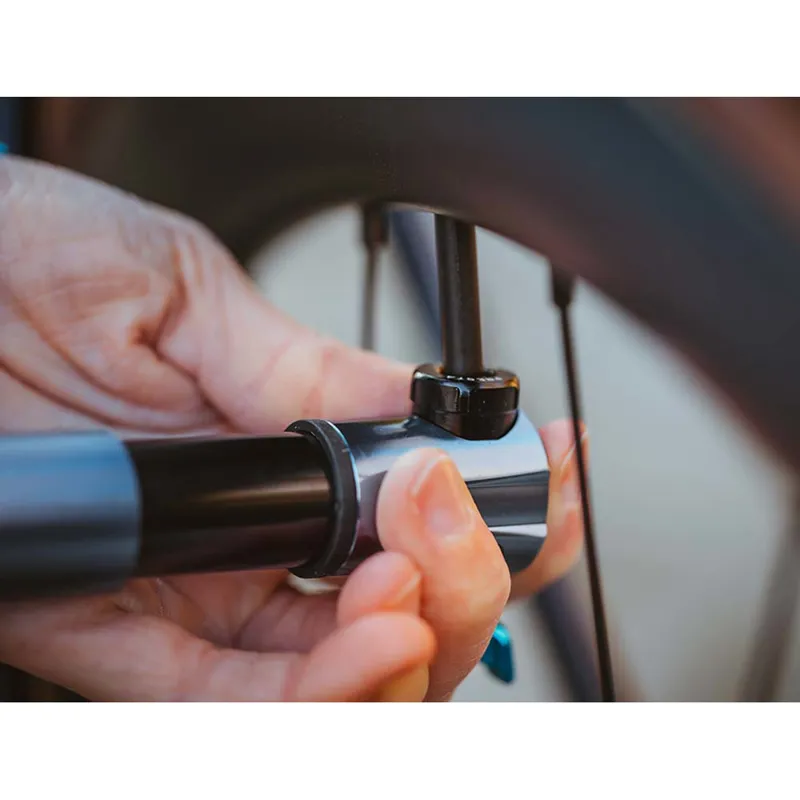 Schwalbe SOS Mini Pump - Silver - Image 2